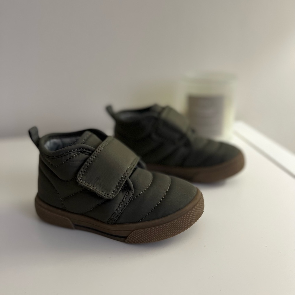 Cater’s boots for baby boy. Size 7. Like new